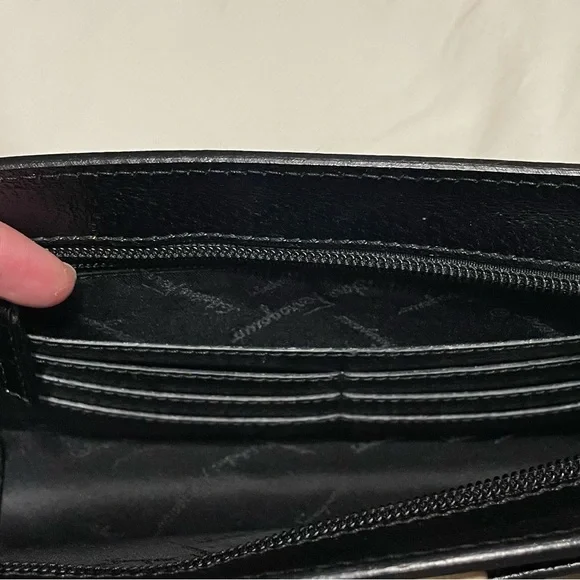 Ferragamo Authentic Vintage BLACK Wristlet with Gold Detail - Picture 5 of 8